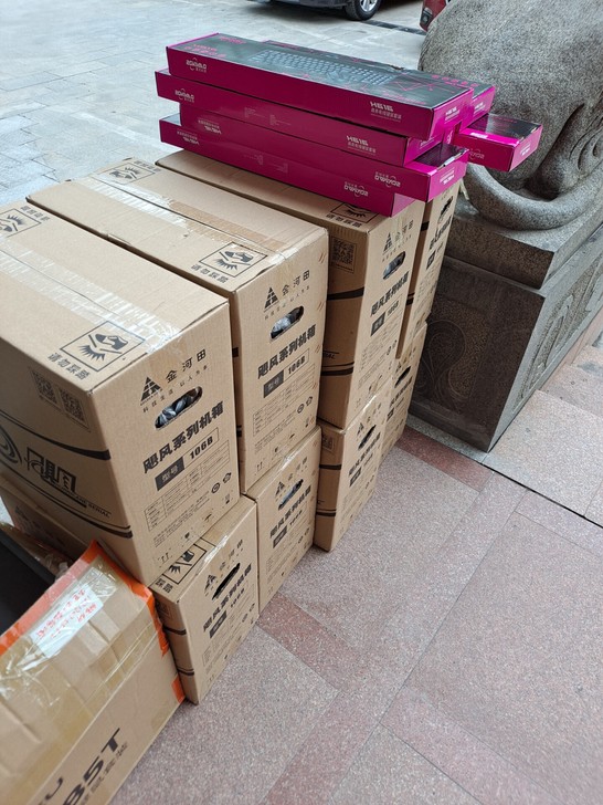 批发和零售组装台式电脑,适合办公 游戏 设...