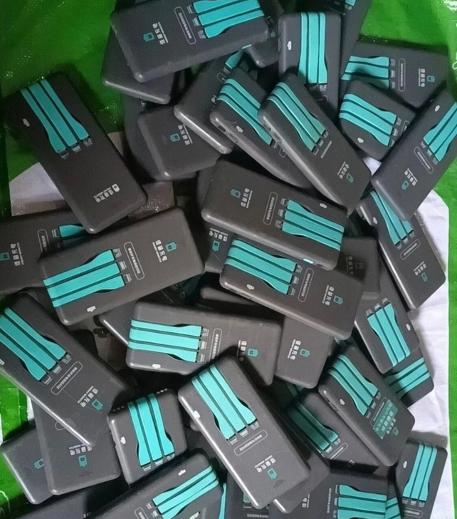 处理一批怪兽充电宝5000毫安，功能一切正...