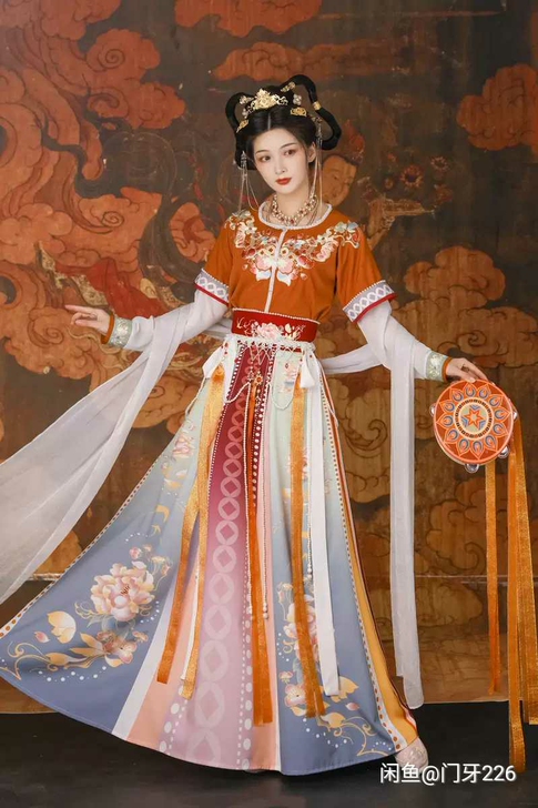 汉服合集~唐坦领宋褙子魏晋明制~最多只穿过...