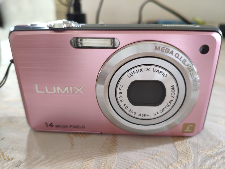 松下lumix相机99成新松下相机,买回来...