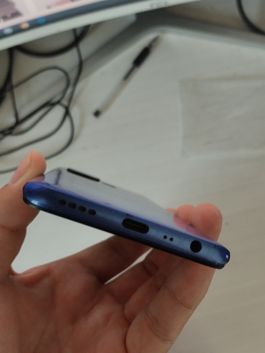 realme realme q2i (5...