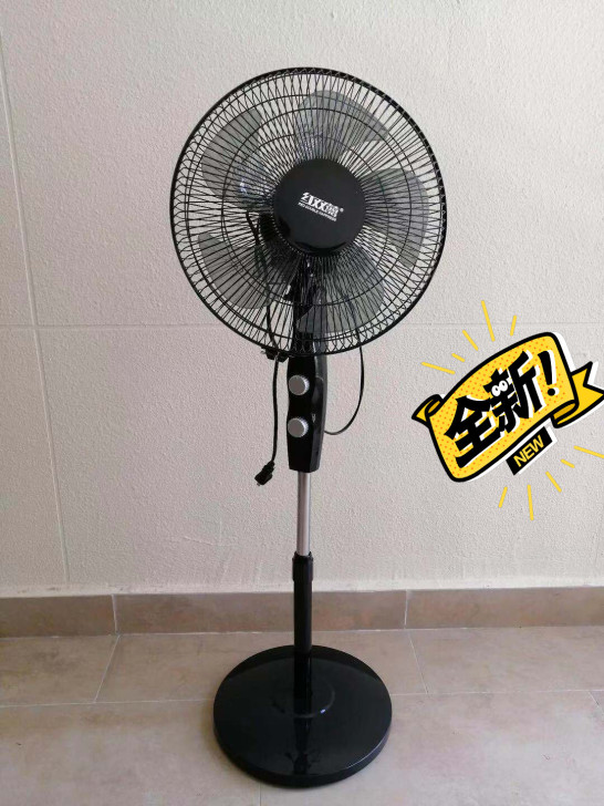 朋友闲置几台红双喜电风扇