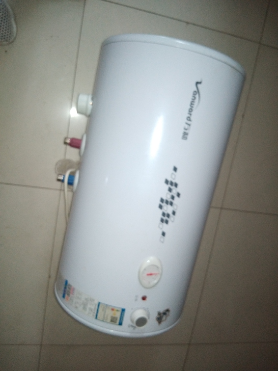 万和50L,价格200,(需要直接自取),...