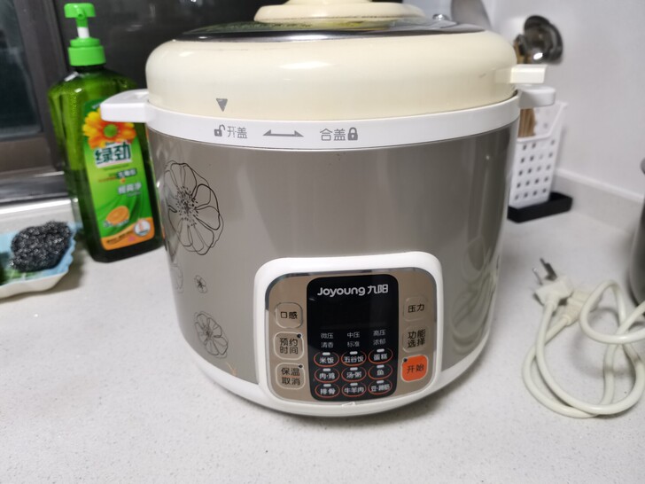 九阳电压力锅，5升，一锅双内胆，能正常使用...