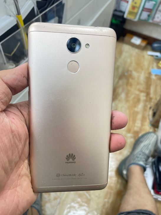 华为畅享7plus，4+64G，成色一般般...