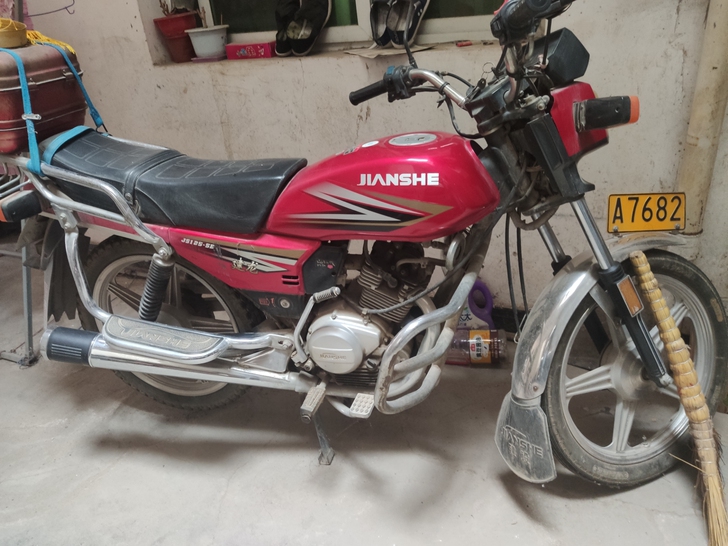 建设125摩托2011年摩托车,怀旧复古,...