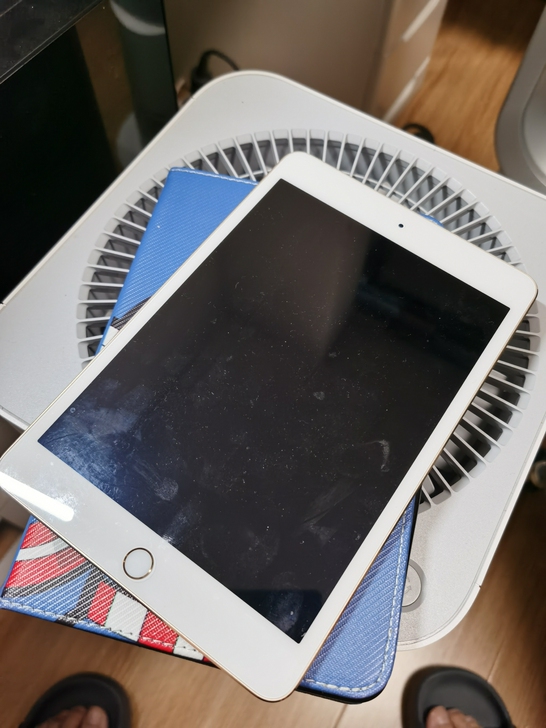 自用闲置_9成新IPad mini 64G...