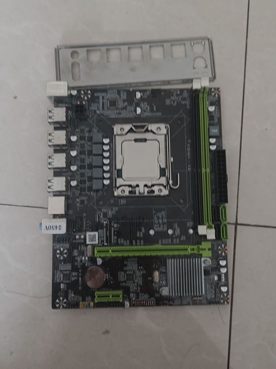 e5 2450套装，主板是英特尔x79，包...