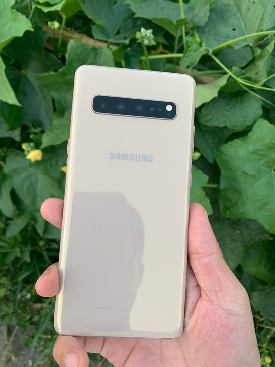 三星s105G版本，8+256g大内存。外...
