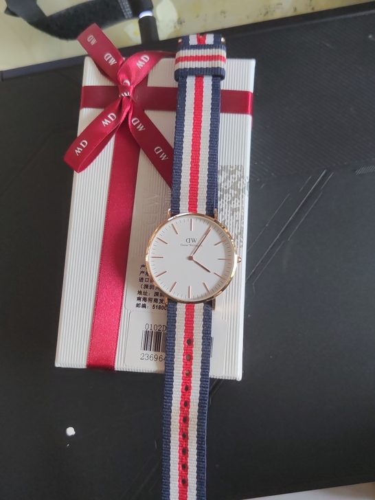 dw手表 40mm 没带过几次,一直放着...