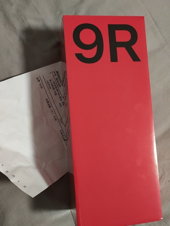 一加9r 8+128g 黑岛,全新未拆封