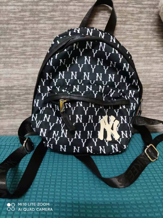ny同款泫雅同款双肩包