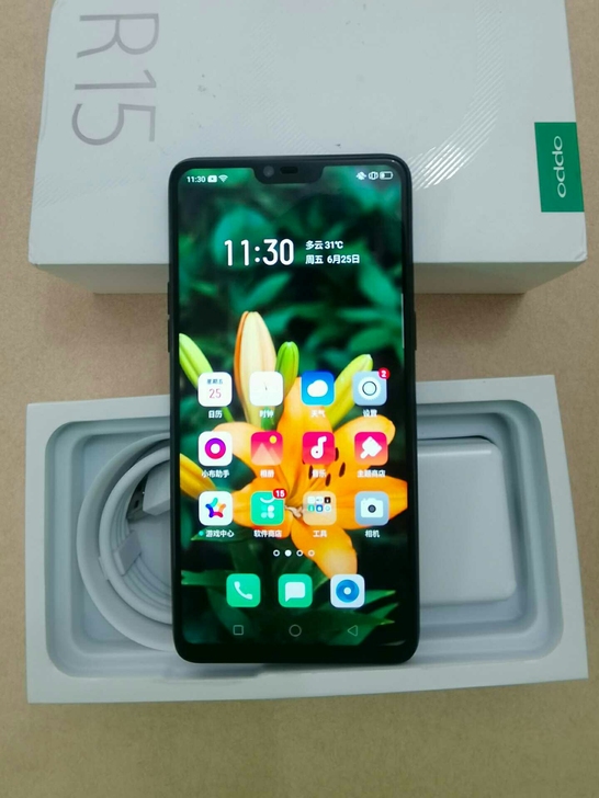 Oppor 15正品手机,几乎全新,只使用...