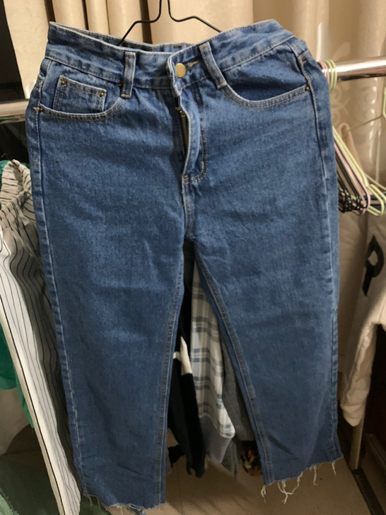 牛仔裤、泡泡袖、连衣裙