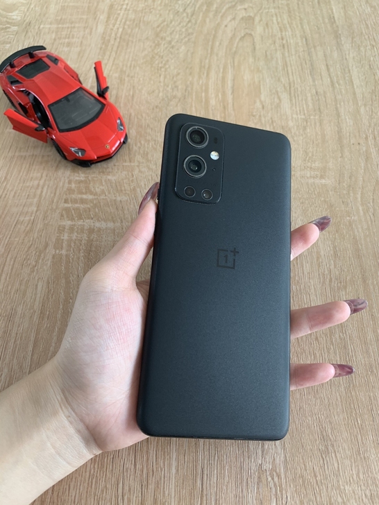 一加9pro 12+256G 98新，机器...