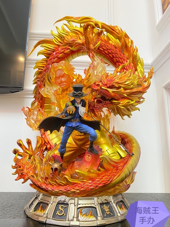 优质手办模型海贼王系列动漫手办索隆白胡子艾...