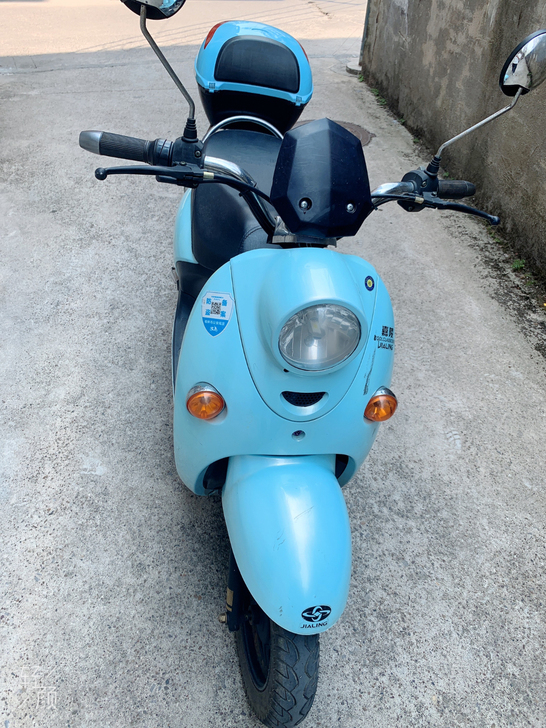 60v电动车,有牌有证件,电瓶还可以跑50...