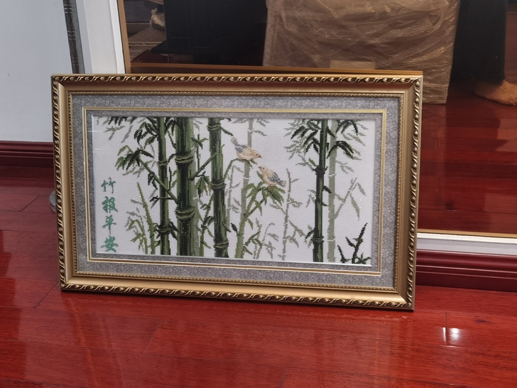 刺绣画一幅