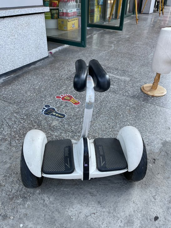 小米平衡车9号,有充电器。正常充电,就是不...
