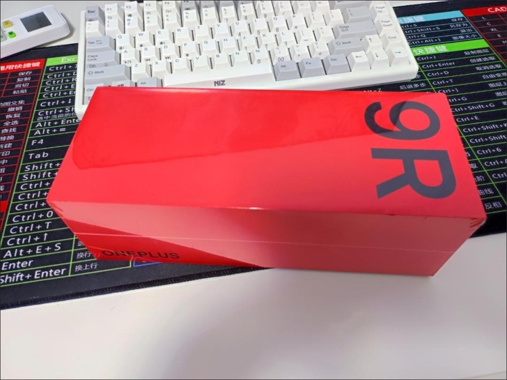 一加9r 8+256全新原封,颜色:蓝屿