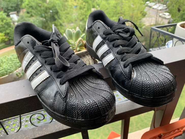Adidas阿迪达斯板鞋