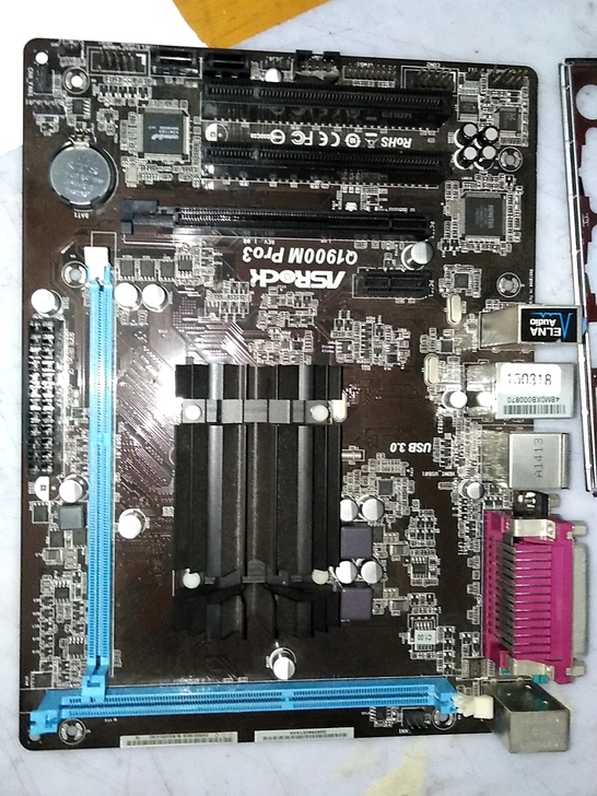 华硕B75/七彩虹Q1900M/七彩虹P8...