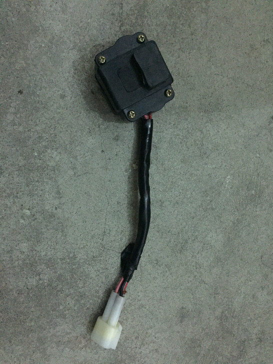 贝纳利摩托车 BJ300BJ600金鹏 黄...