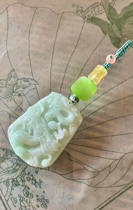全新 翡翠龙牌车钥匙挂饰,背面微瑕基本看不...