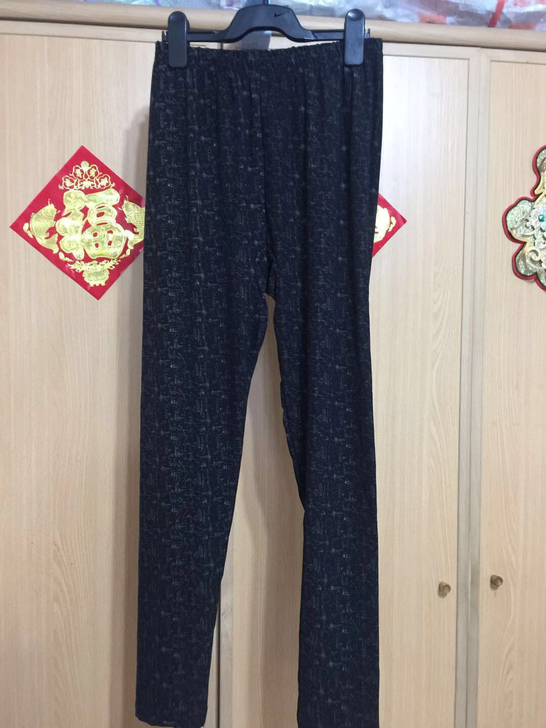 包邮全新的女暗花休闲裤,宝贝有弹性,腰围为...