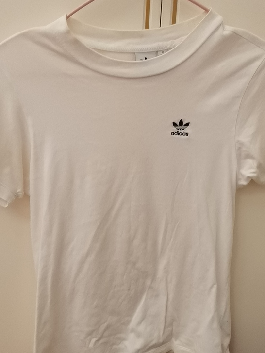 adidasT恤