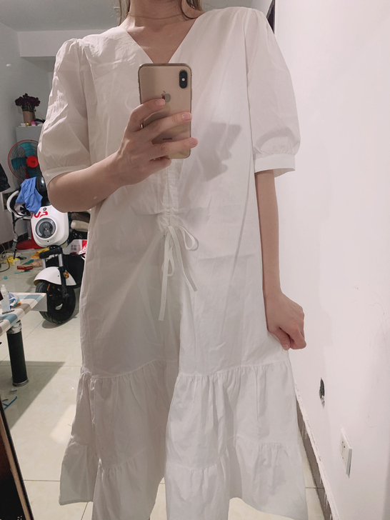 夏天白色连衣裙