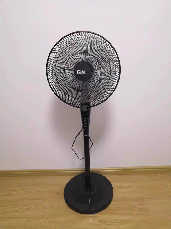 【全新包邮】家用大风力落地扇平时卖99元的...