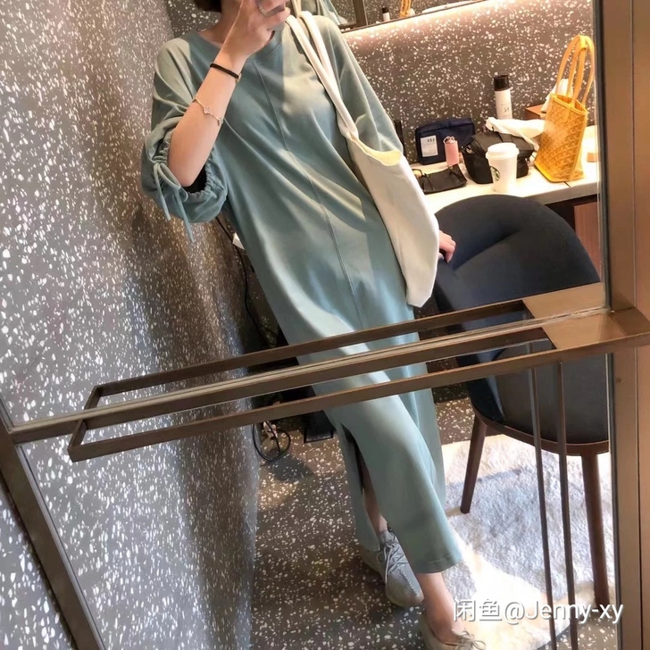 全新蓝色休闲风连衣裙 做工好面料很柔软舒适