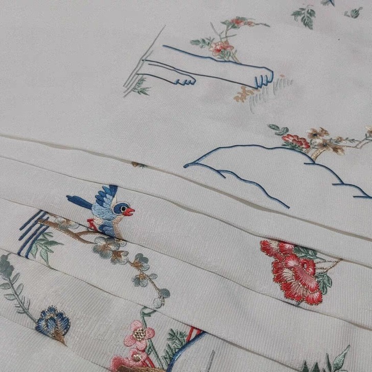 鸾羽家 仿孔府绣花花鸟裙 一片式穿孔马面裙...