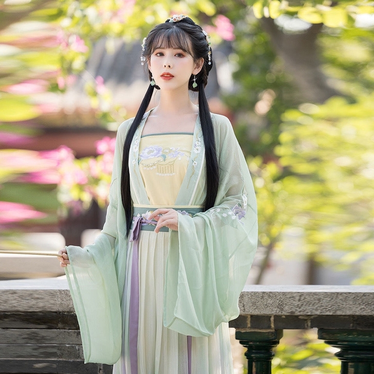 收汉服