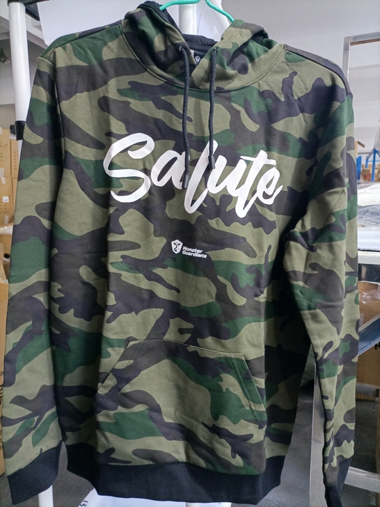 戴帽迷彩服,尺码M,L,XL