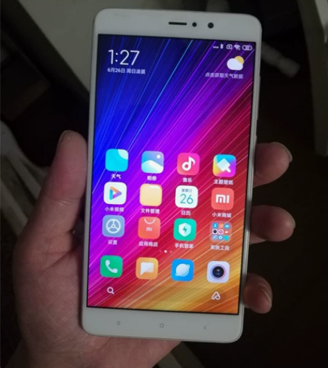 小米5s plus.6g储存128,原装充...