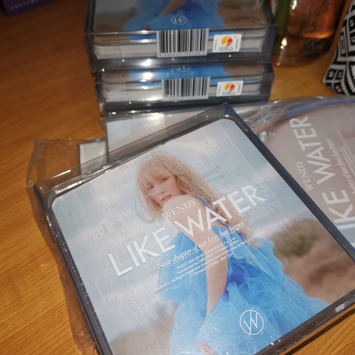 出 Wendy like water