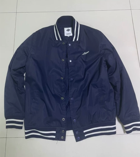 棒球夹克棉服 170-175可穿 低价出 ...