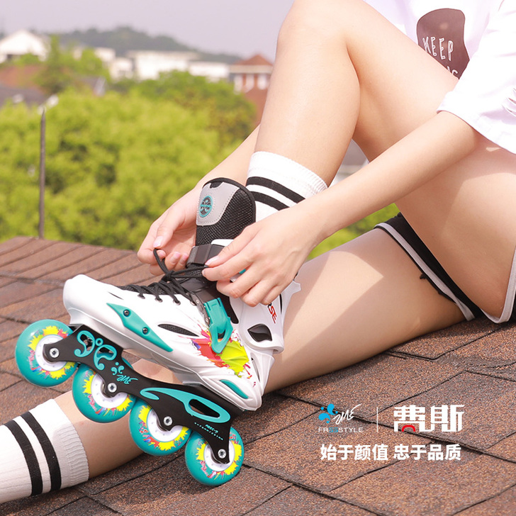 轮滑鞋