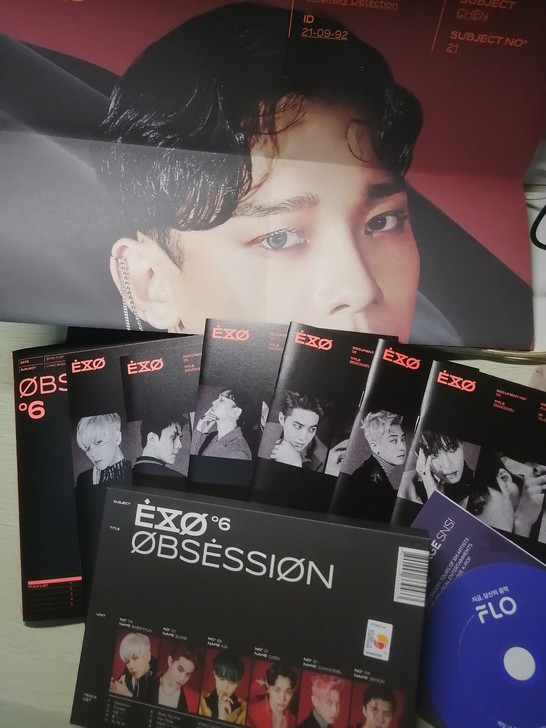 出EXO正规六辑 X版