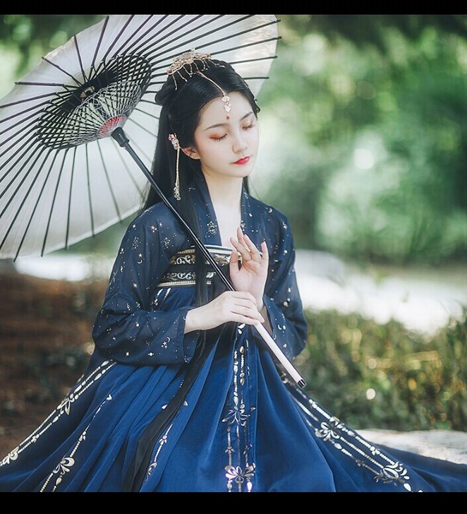 墨子研 蓝璎珞