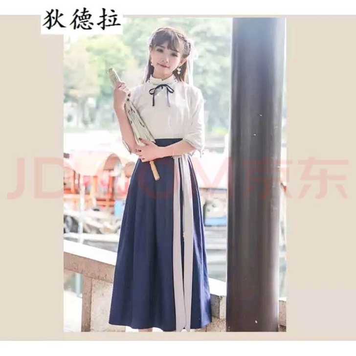 中国风古装表演出汉服 风格:中国风