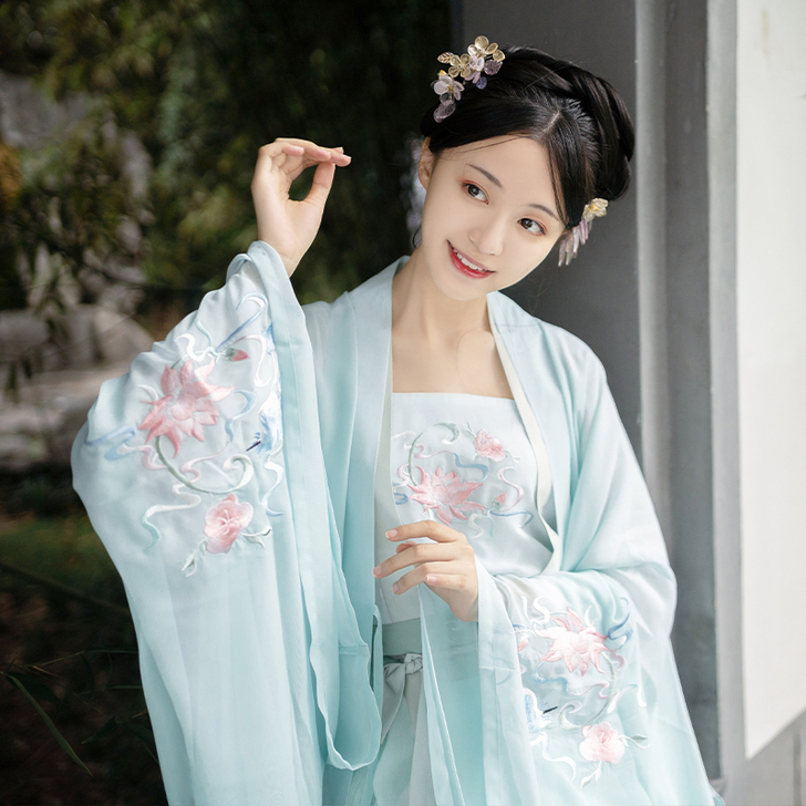 墨子研汉服一鹭莲升吊带 红妆迎月吊带