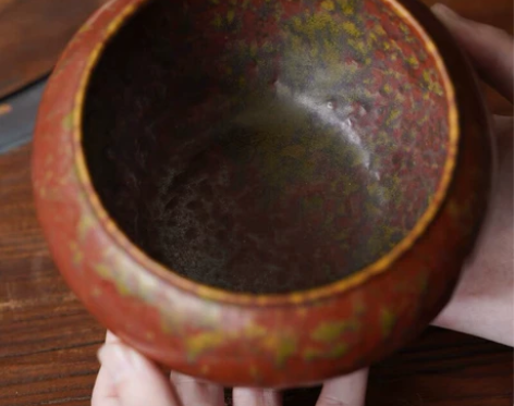 倚云煮泉 铁锈花茶叶末窑变釉水盂 感兴趣的...