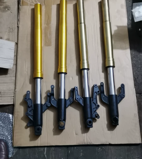 力帆摩托车kp250 LF250-3R倒置...