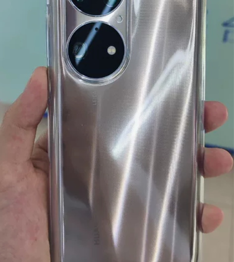 出华为 P50E手机，家里人买的，一打开不...