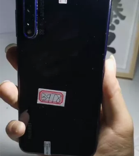 华为nova5Pro 8+128 正常使用...