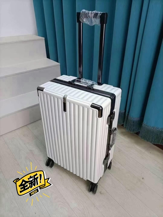 铝合金20寸拉杆箱登机箱全新的