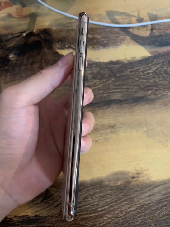出 iPhone xsmax 国行 64g